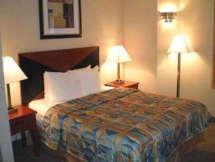 Sleep Kansas International Airport Inn