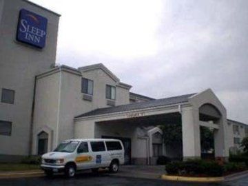 Inn Sleep Kansas International Airport